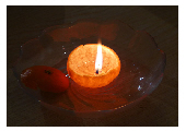 Eine Weihnachtsclementine in eine Kerze verwandeln