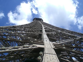 La Tour Eiffel - Paris, Eiffelturm, Tour Eiffel, Wahrzeichen, Perspektive, Verstrebung, Konstruktion, Kunst