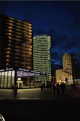 Lichtspiele Sony Center - Licht, Nacht, leuchten, hell, dunkel, Kontrast, Berlin, Sony, Potsdamer Platz