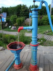Wasserpumpe - Wasser, Pumpe, Physik, Wasserdruck, Handschwengelpumpe, Hebel, Kolbenpumpe