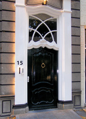 Haustür in Südholland #4 - Tür, Haustür, Eingang, Oberlicht, Südholland, Ornament, Schmuck, Stuck, Stukkatur, Hochglanz, glänzend, blank, vornehm, edel