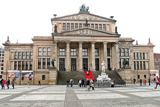Konzerthaus Berlin - Berlin, Konzerthaus, Schauspielhaus, Gendarmenmarkt, Schauspiel, Haus, Bauwerk, Gebäude, Klassizismus, Schinkel