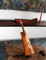 Mittelalterliche Instrumente - Instrument, Instrumente, Musik, Schalmei, Holzblasinstrument, Rebec, Zupfinstrument, Saiteninstrument, Psalter, Mittelalter