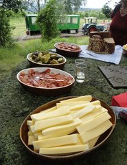Winzervesper - Vesper, Imbiss, Snack, Käse, Wurst, Wein, Traktorfahrt, Weinberge, Sommertreffen, 2012