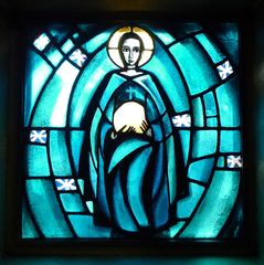 Taizé 12 - Glasfenster Himmelfahrt - Taizé, Altarraum, Ökumene, Konfession, Glaskunst, Fenster, Jesus, Licht, Himmelfahrt, Farbe Blau, Kirchenjahr
