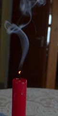Erloschene Kerze #2 - Kerze, Docht, Rauch, Rauchfahne, Verwirbelung, Meditation