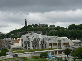 Schottisches Parlamentsgebäude - Schottland, Parlament, Edinburg, Gebäude, Caltin Hill, Aussichtspunkt, Architektur, Wetter, Modell, weiß, Fassade