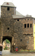 Cochem: Stadttor - Cochem, Stadttor, Stadtbefestigung, Mittelalter, Tor, Mauer, Stadtmauer, Schutz, Befestigung, Durchgang