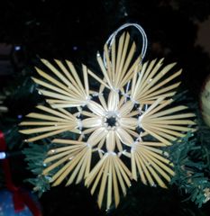 Strohsterne #2 - Strohstern, Stroh, basteln, Weihnachtsbastelei, Dekoration, Weihnachtsdekoration, Weihnachtsschmuck, Weihnachtsbaum, Fensterschmuck, Symmetrie, symmetrisch