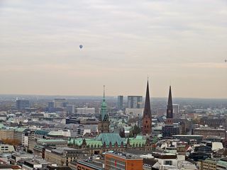 Hamburg - Blick über die Stadt - Hamburg, Hansestadt, Hanse, Kirche, Altstadt, deutsche Stadt, Michel, Aussicht