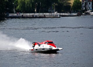 Formel 1 Powerboat - Wassersport, speed, Speedboat, Boot, Geschwindigkeit, Wasser, nass, Motorboot, Race, racing, Motorbootsport, Rennboot, Rennen, speedboot, Wasserfahrzeug, Fahrzeug, fahren, schwimmen