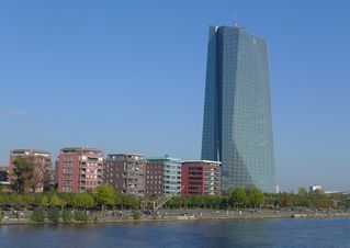 Europäische Zentralbank #3 - EZB, Europäische Zentralbank, Frankfurt/Main, Gebäude, Turm, Hochhaus, Architektur, Kran