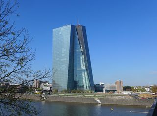 Europäische Zentralbank #1 - EZB, Europäische Zentralbank, Frankfurt/Main, Gebäude, Turm, Hochhaus, Architektur