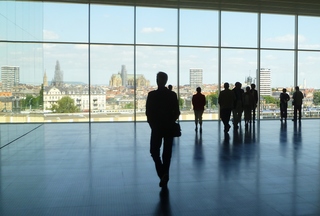 Centre Pompidou Metz  - Museum, Architektur, Gegenlicht, Umriss, Schatten