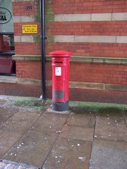 Englischer Briefkasten - Briefkasten, englisch, rot, Pillarbox, Letterbox, rund