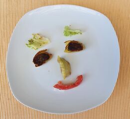 Gemüsegesicht - Gemüse, Gesicht, Gericht, Salatblatt