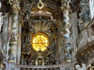 Asamkirche, München #4 - Asamkirche, München, Asamfenster, Kunst, Architektur, Kirchengebäude in München Filialkirche des Erzbistums München, Freising Rokokobauwerk