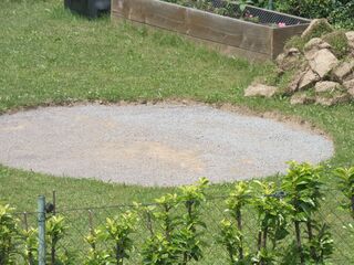 Ufo gelandet - UFO, Landung, Fehlstelle im Rasen, Rätselbild, Raumschiff