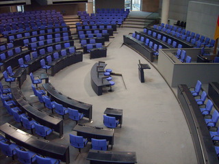 Plenarsaal - Plenarsaal, Berlin, Regierung, leere Stühle, Deutscher Bundestag