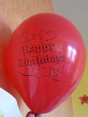 Happy Birthday Ballon - Geburtstag, Ballon, Happy Birthday, rot, Reflexion, rund, Luftballon, Schreibanlass