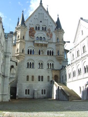 Schloss Neuschwanstein - Neuschwanstein, Allgäu, Bayern, Ludwig II, Architektur, Schloss, König, Vorhof, Historismus