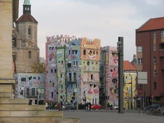 Rizzi-Haus Braunschweig #1 - Popart, Farbe, schief, bunt, Haus, Rizzi, Architektur
