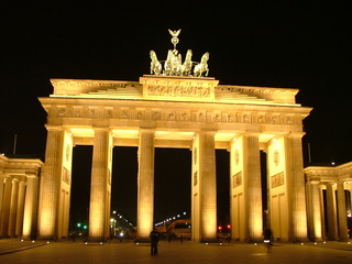 Brandenburger Tor - Berlin, Stadt, Brandenburger Tor, Hauptstadt, Abend, beleuchtet