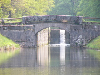 Kanal - Brückkanal, Brücke, Bogenbrücke, Alter Kanal, Wasser, Schleuse, Spiegelung