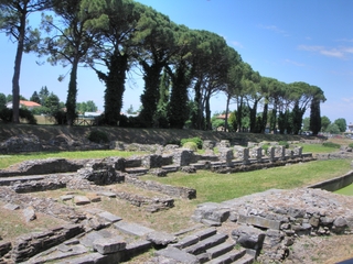 Aquileia - Ausgrabungen Porto Fluviale #5 - Italien, Aquileia, Hafen, Porto, Ausgrabung, Ruine, Mauerreste, Binnenhafen