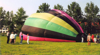 Ballonfahrt #5 - Ballon, Ballonfahrt, Heißluft, Heißluftballon, Auftrieb, Luft, fliegen, bunt, Feuer, Korb