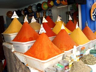 Gewürze - Marokko, Gewürze, Verkauf, warme Farben