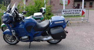 Deutsch-franzoesische Freundschaft   ;-) - moto, Motorrad, Polizei, gendarmerie nationale