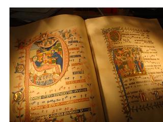 Altes Buch - Buchdruck, Buch, Gutenberg, Erfindung, Geschichte, Mittelalter, Neuzeit, bewegliche Lettern, Initiale