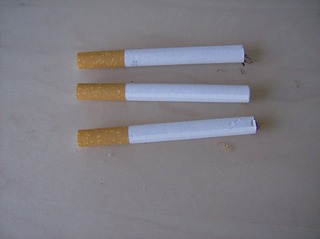 Zigaretten - Zigarette, Tabakerzeugnis, rauchen, Sucht, Droge, Nikotin, Zigarettenhülse, Filter