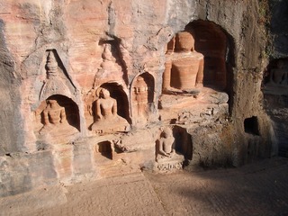 Buddha-Statuen - Buddhastatuen, Buddhismus, Fort Gwalior, Indien, Buddha, Felsen, Stein, Bildhauerei, Monolith