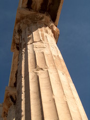 Kanneluren - dorische Säule - dorische Säulen, Kapitell, Kenneluren, Vertiefungen, Rillen, Marmor, Parthenon, Akropolis, griechischer Baustil, Säule