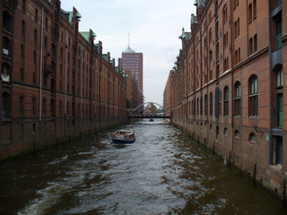Hamburg - Gebäude, Lagerhäuser, Haus, Wasser, Speicherstadt, Kanal, Fluchtpunktperspektive