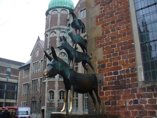 Bremer Stadtmusikanten - Bremen, Stadtmusikanten, Bronzefiguren, Gebrüder Grimm, Esel, Hund, Katze, Hahn